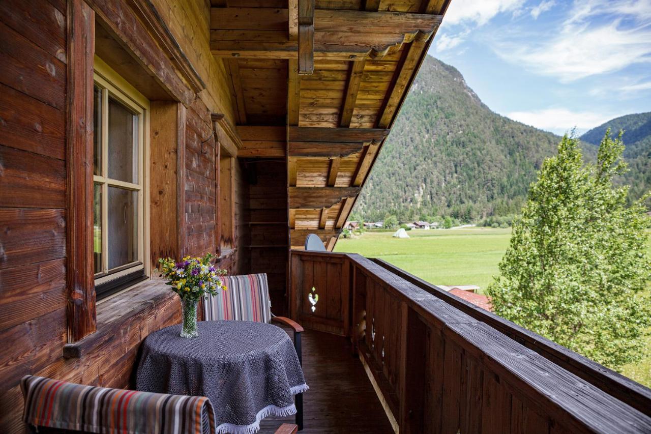 Landhaus Lindl - Ein Ruhiges Platzl Zum Wohlfuehlen Leutasch Buitenkant foto