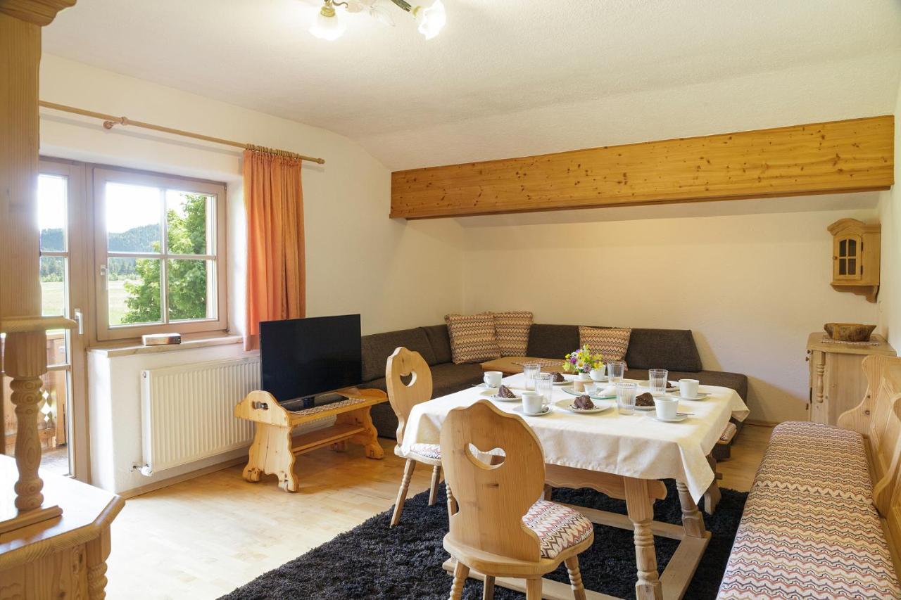 Landhaus Lindl - Ein Ruhiges Platzl Zum Wohlfuehlen Leutasch Buitenkant foto