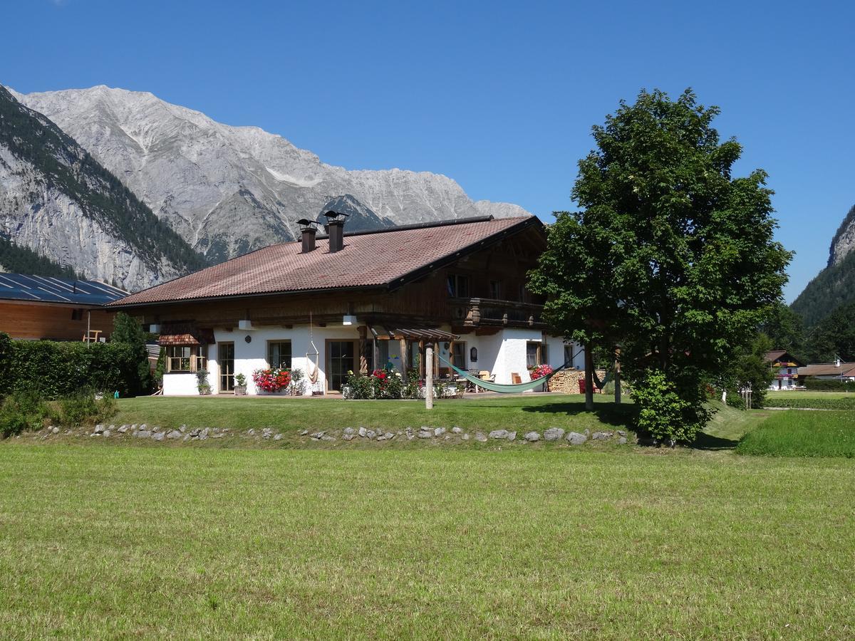 Landhaus Lindl - Ein Ruhiges Platzl Zum Wohlfuehlen Leutasch Buitenkant foto